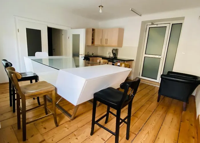 Wohnung, 3 Zimmer, Eines Davon Durchgangszimmer, Ruhig, Zentrum Апартаменты